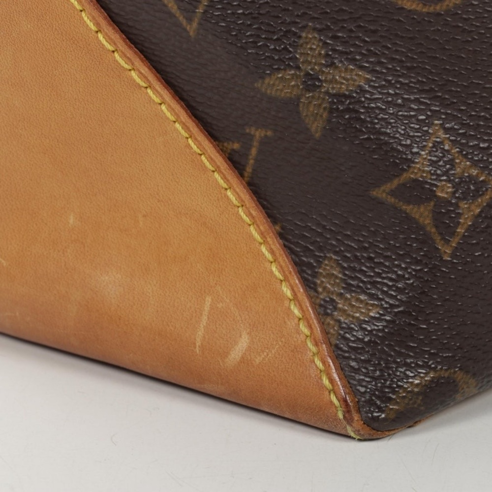 Louis Vuitton Cabas Mezzo Tote in Monogram… - Picture 9 of 10
